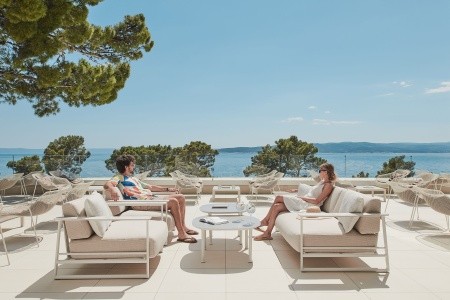 Chorvátsko Makarská riviéra Bluesun Hotel Berulia 6 dňový pobyt Raňajky Vlastná May 2026 ( 2/05/26- 7/05/26)