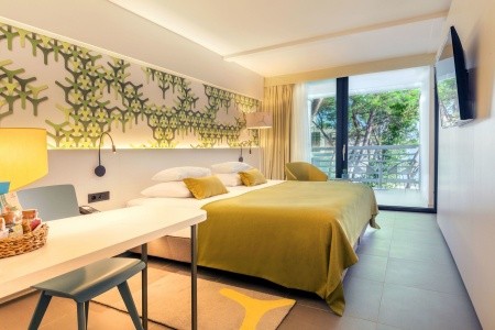 Chorvátsko Makarská riviéra Bluesun Hotel Berulia 6 dňový pobyt Raňajky Vlastná May 2026 ( 2/05/26- 7/05/26)