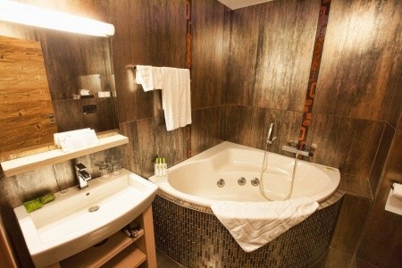 Slovensko Vysoké Tatry Aplend Kukucka Mountain Hotel & Residences 8 dňový pobyt Raňajky Vlastná December 2026 (19/12/26-26/12/26)