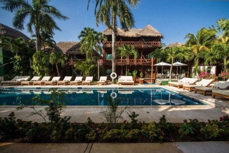 Magic Blue Boutique - 11