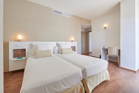 Španielsko Mallorca Alua Calas De Mallorca Resort 6 dňový pobyt All Inclusive Letecky Letisko: Praha September 2026 (29/09/26- 4/10/26)