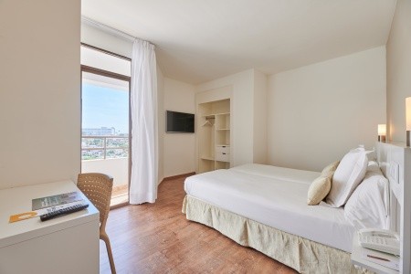 Španielsko Mallorca Alua Calas De Mallorca Resort 6 dňový pobyt All Inclusive Letecky Letisko: Praha September 2026 (29/09/26- 4/10/26)