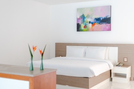 Thajsko Pattaya Pinnacle Grand Jomtien Resort & Spa 9 dňový pobyt Polpenzia Letecky Letisko: Praha August 2026 (19/08/26-27/08/26)