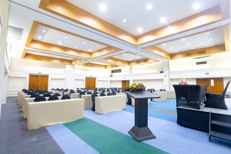 Thajsko Pattaya Pinnacle Grand Jomtien Resort & Spa 9 dňový pobyt Polpenzia Letecky Letisko: Praha August 2026 (19/08/26-27/08/26)