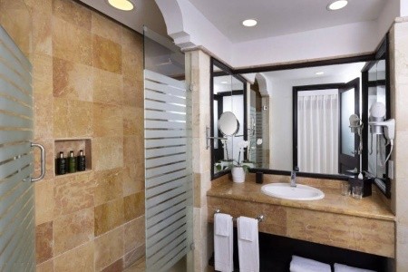 Melia Caribe Beach Resort - 12