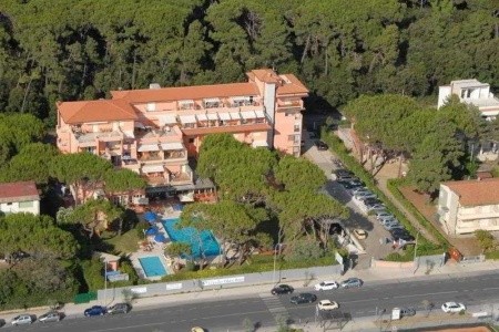 Taliansko Toskánsko Versilia Palace 10 dňový pobyt Raňajky Vlastná June 2026 (22/06/26- 1/07/26)