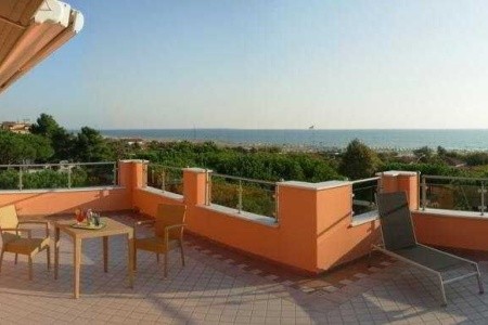 Taliansko Toskánsko Versilia Palace 10 dňový pobyt Raňajky Vlastná June 2026 (22/06/26- 1/07/26)