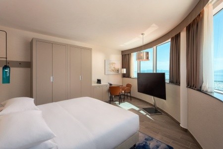 Hilton Rijeka Costabella Beach Resort & Spa - 14