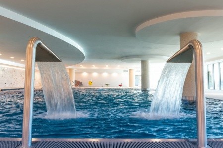 Hilton Rijeka Costabella Beach Resort & Spa - 29