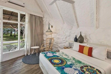 La Pirogue Resort & Spa - 10