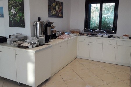 Carisa Suites And Apartments - 11