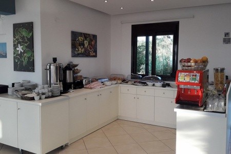 Carisa Suites And Apartments - 14