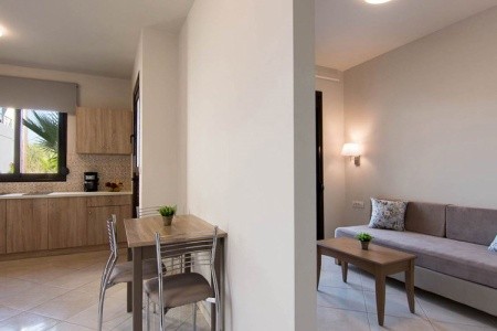 Carisa Suites And Apartments - 23