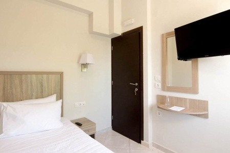 Carisa Suites And Apartments - 33