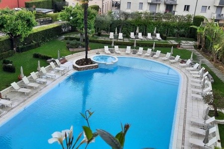 Regina Adelaide - 20