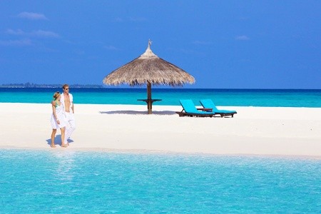 Maldivy Lhaviyani Atol Kuredu Island Resort 10 dňový pobyt Plná penzia Letecky Letisko: Praha April 2026 ( 2/04/26-11/04/26)