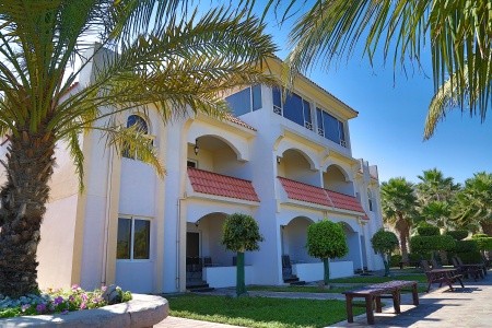 Sandy Beach Resort - 2