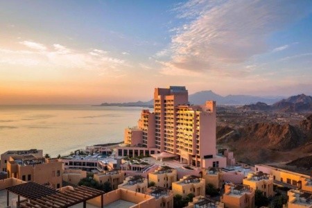 Spojené arabské emiráty Fujairah Fairmont Fujairah Beach Resort 11 dňový pobyt All Inclusive Letecky Letisko: Praha June 2026 (23/06/26- 3/07/26)