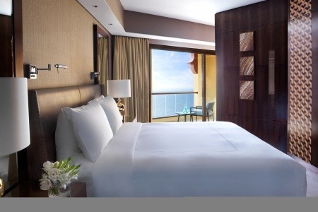 Spojené arabské emiráty Ajman Fairmont Ajman 6 dňový pobyt All Inclusive Letecky Letisko: Praha June 2026 ( 6/06/26-11/06/26)