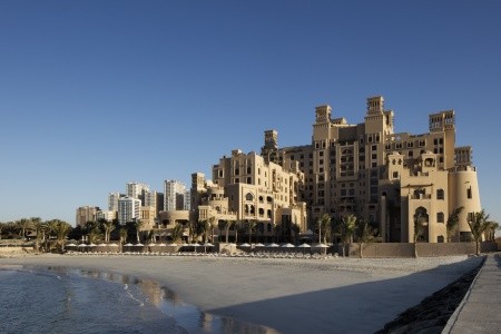 Sheraton Sharjah Beach Resort - 7