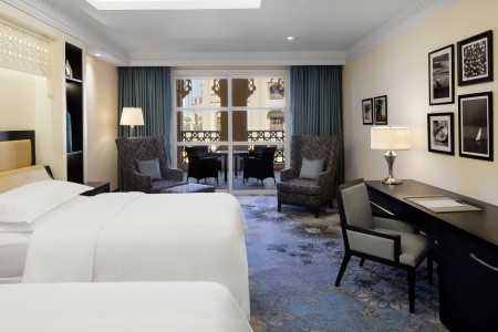 Sheraton Sharjah Beach Resort - 17