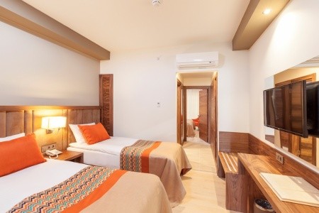 Side Royal Palace - 13