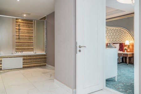 Royal Taj Mahal - 64