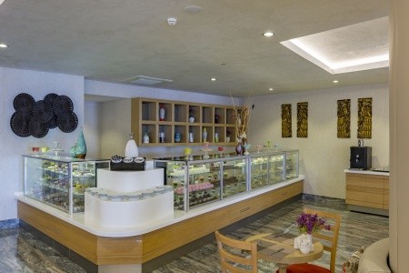 Royal Taj Mahal - 77