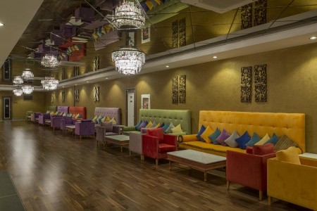 Royal Taj Mahal - 83