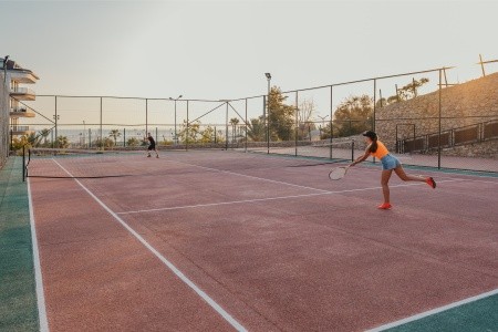 Michell Spa Beach Club - 9