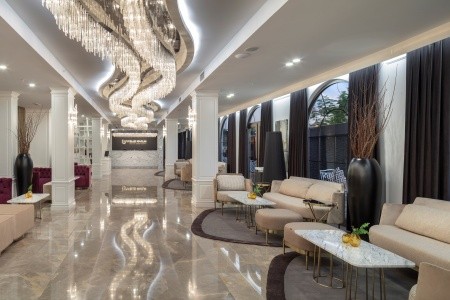 Blue Marlin Deluxe Spa & Resort - 9