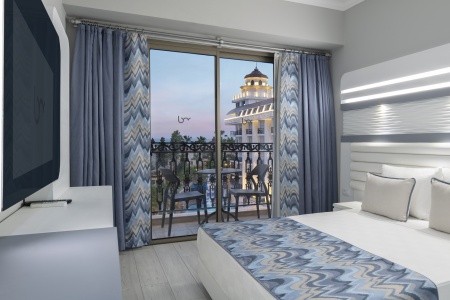 Blue Marlin Deluxe Spa & Resort - 14