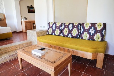 Tamra Beach Resort - 11