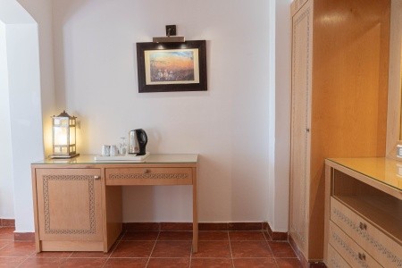 Tamra Beach Resort - 13