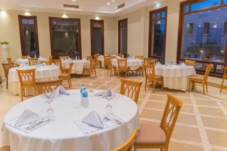 Tamra Beach Resort - 37