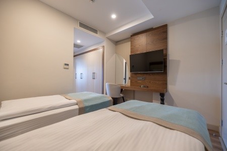 Side Moon Palace - 62