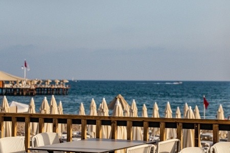 Side Moon Palace - 90