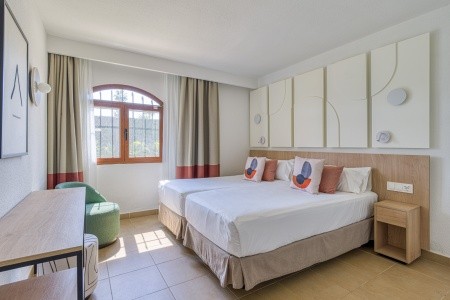 Kanárske ostrovy Gran Canaria Parque Cristobal 8 dňový pobyt Raňajky Letecky Letisko: Praha June 2026 (27/06/26- 4/07/26)