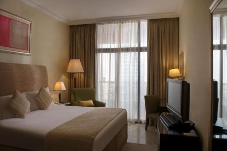 Hotel Two Seasons Hotel & Apartments