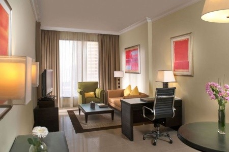 Hotel Two Seasons Hotel & Apartments