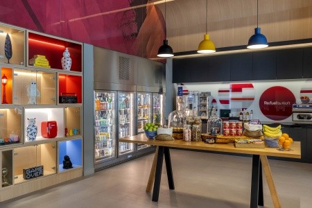 Aloft Al Mina, Dubai - 17