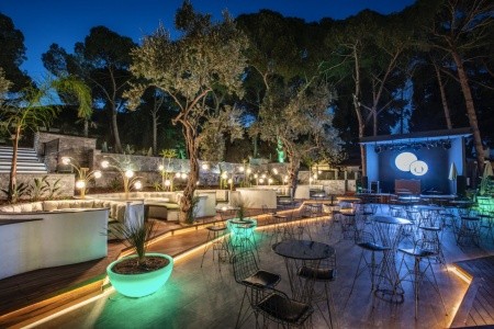 Unique Lifestyle Hotel - 13