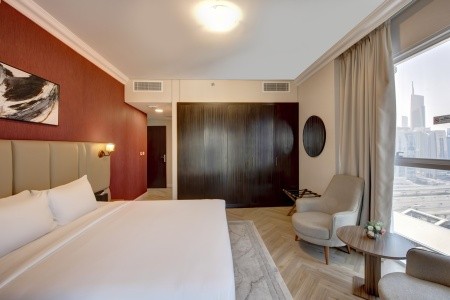 Hotel Royal Regency Suites