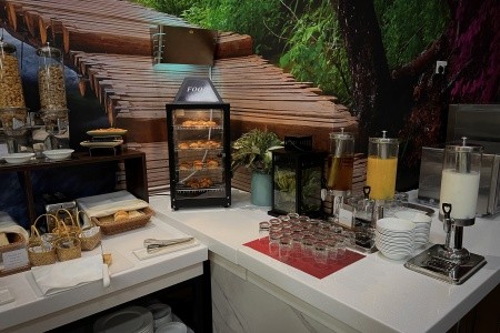 Hotel Royal Regency Suites