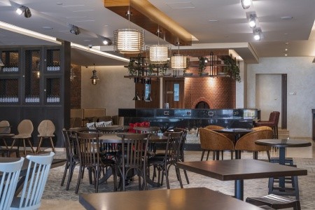 Spojené arabské emiráty Ras Al Khaimah Radisson Resort Ras Al Khaimah Marjan Island 5 dňový pobyt Polpenzia Letecky Letisko: Praha September 2026 ( 5/09/26- 9/09/26)