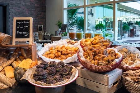 Spojené arabské emiráty Ras Al Khaimah Radisson Resort Ras Al Khaimah Marjan Island 5 dňový pobyt Polpenzia Letecky Letisko: Praha September 2026 ( 5/09/26- 9/09/26)