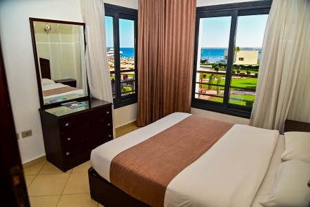 New Eagles Aqua Park Resort - 12