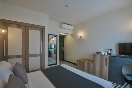 The Boutique Hotel - 12