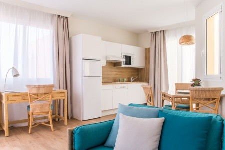 Esmeralda Maris - 16