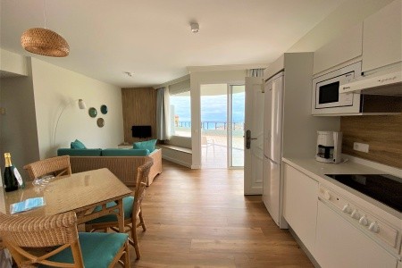 Esmeralda Maris - 24